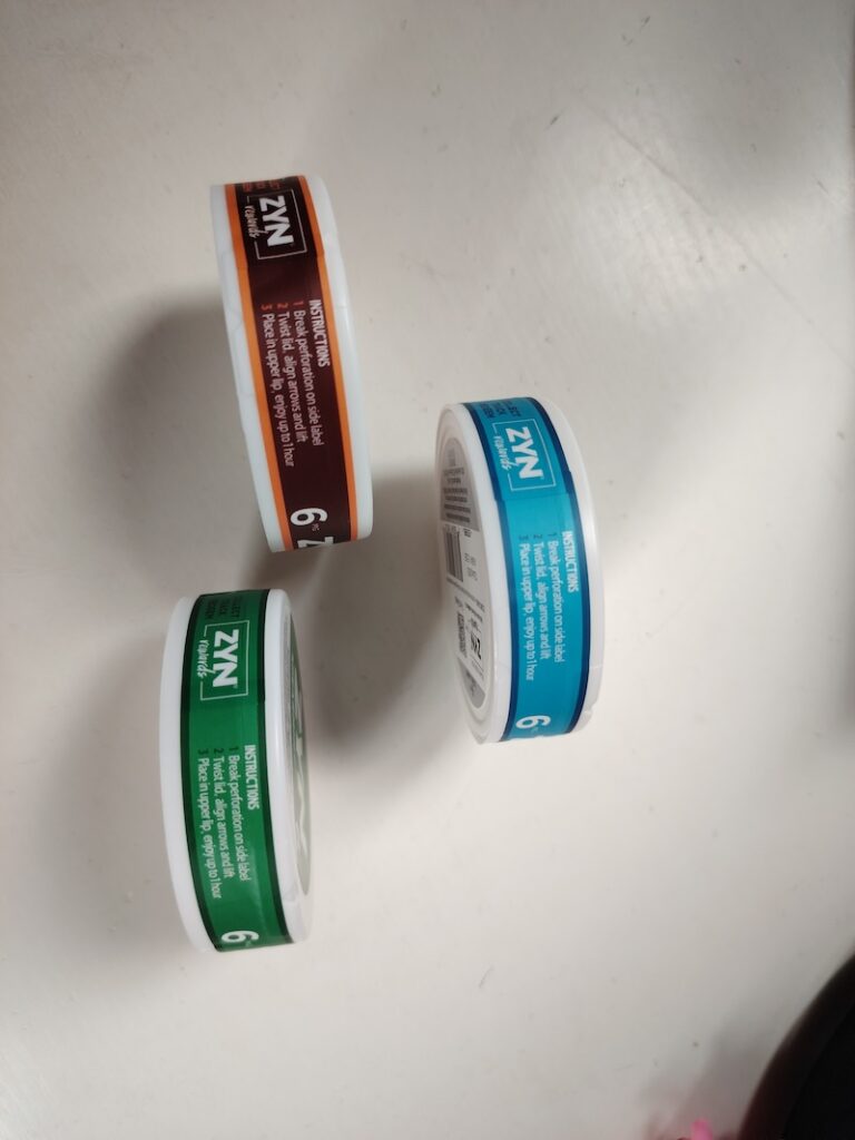 ZYN Nicotine Pouches Bazar Vape