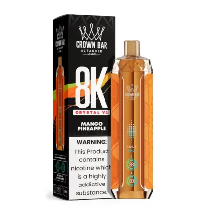 Vaper met een AL FAKHER Crystal V2 wegwerp vape-apparaat